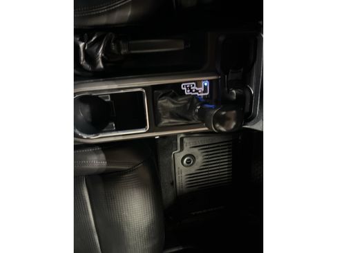 Used 2019 Toyota Tacoma Limited AWD/4WD image 18