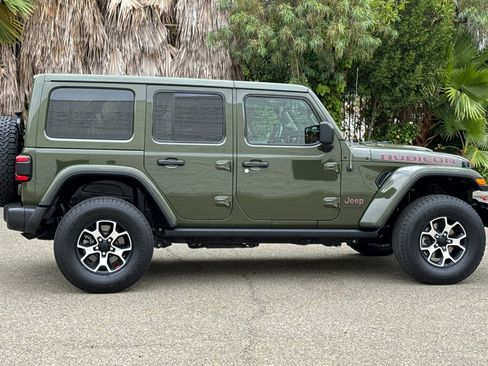 Used 2021 Jeep Wrangler Unlimited Rubicon image 2