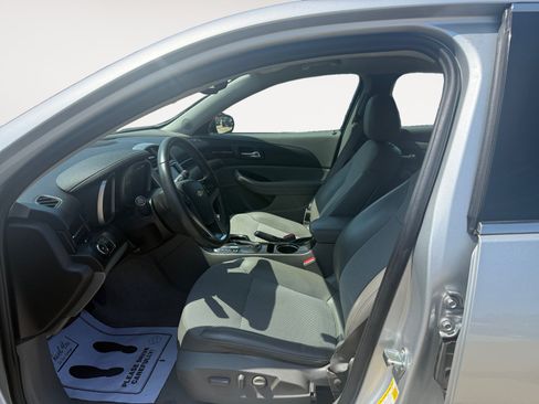 Used 2015 Chevrolet Malibu LT FWD image 9