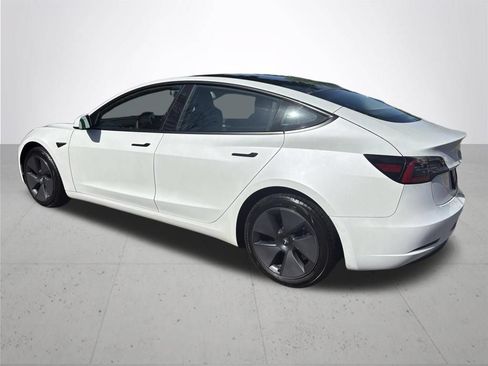 Used 2022 Tesla Model 3 Long Range AWD/4WD image 8