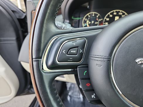 Certified 2016 Jaguar XJ L Portfolio AWD/4WD image 28