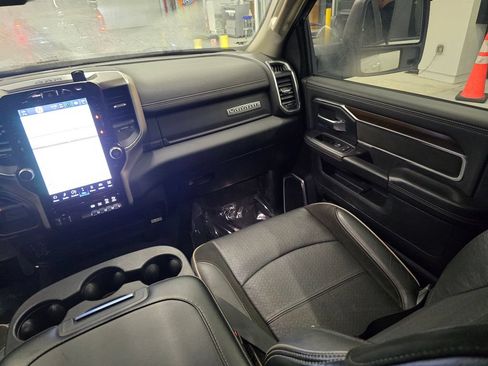 Used 2024 RAM 2500 Laramie AWD/4WD image 46