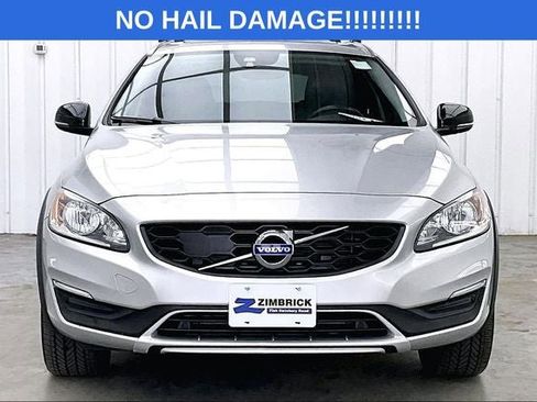 Used 2018 Volvo V60 T5 Cross Country w/ Convenience Package AWD/4WD image 3