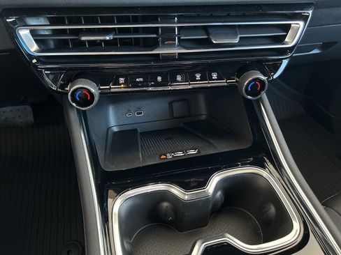 New 2026 Chevrolet Traverse RS w/ LPO, Floor Liner Package image 21