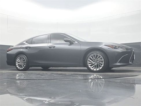 Used 2022 Lexus ES 350 Ultra Luxury image 27