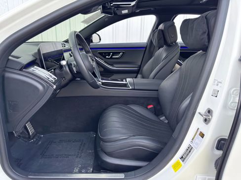 Used 2023 Mercedes-Benz S 500 4MATIC w/ AMG Line image 17