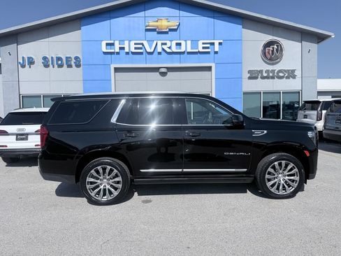 Used 2022 GMC Yukon Denali w/ Denali Ultimate Package AWD/4WD image 4