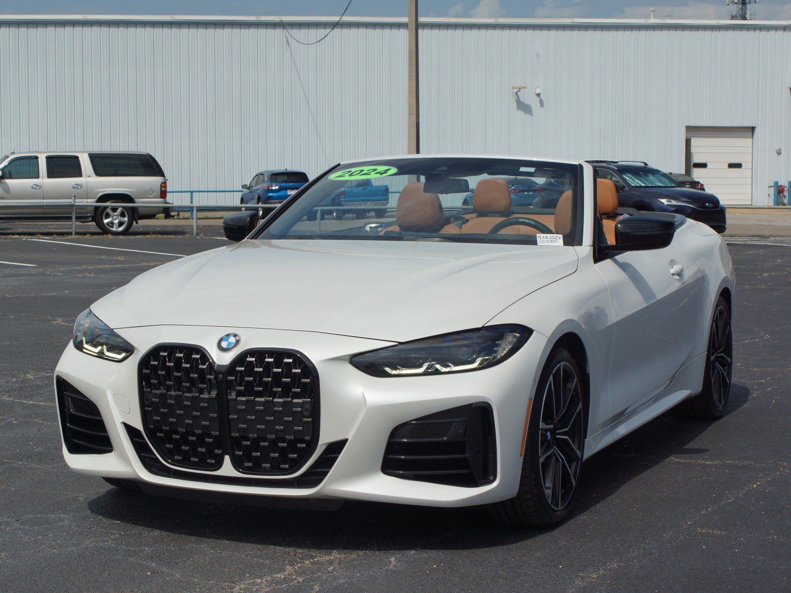 Used 2024 BMW M440i Convertible w/ Premium Package RWD image 27