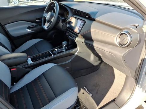 Certified 2024 Nissan Kicks SR w/ SR Premium Package image 17