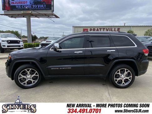 Used 2019 Jeep Grand Cherokee Limited AWD/4WD image 5