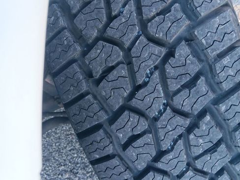 Used 2021 Nissan Titan SV w/ SV Convenience Package image 28