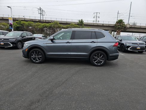 Used 2023 Volkswagen Tiguan SE FWD image 8