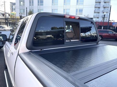 Used 2003 Ford F150 Lariat RWD image 13