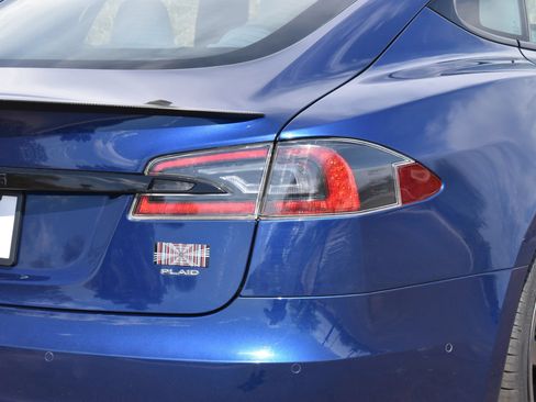 Used 2022 Tesla Model S Plaid AWD/4WD image 8