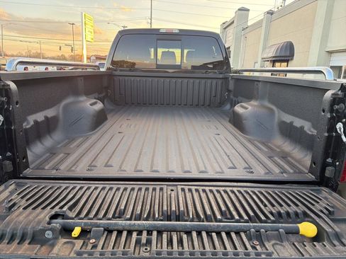 Used 2016 Ford F450 Platinum w/ FX4 Off Road Package image 10