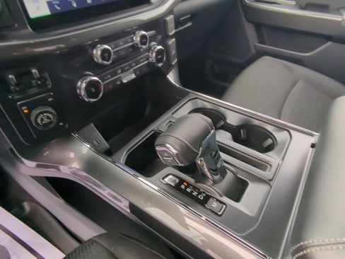 Used 2022 Ford F150 XLT w/ Equipment Group 302A High image 19