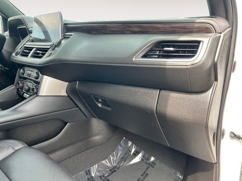 Used 2023 Chevrolet Tahoe Z71 w/ Luxury Package AWD/4WD image 27