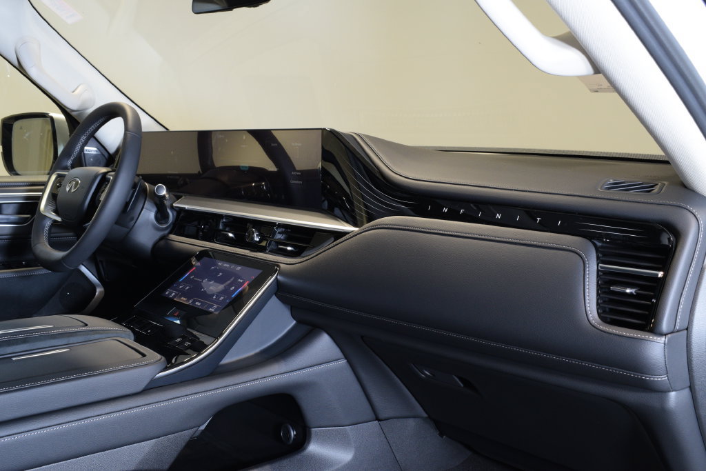 New 2027 INFINITI QX80 Luxe AWD/4WD image 17