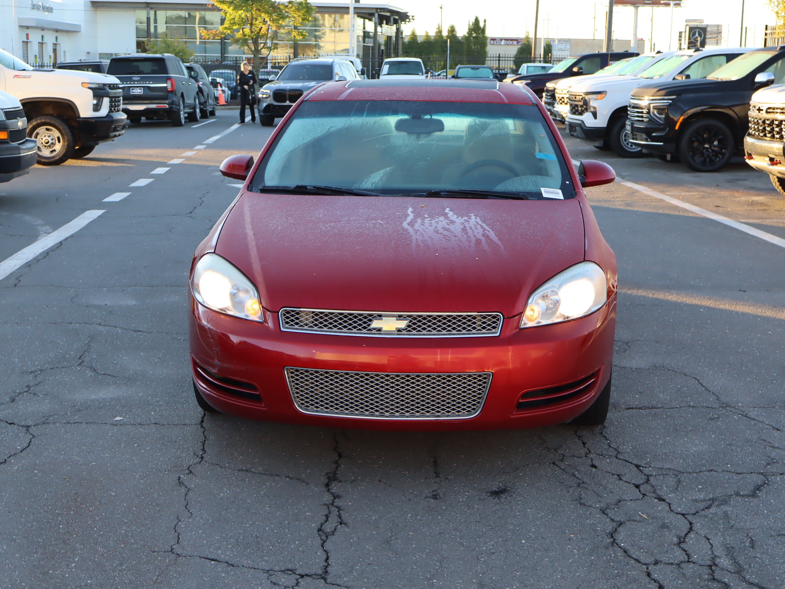 Used 2015 Chevrolet Impala LT w/ LT Sunroof Package FWD image 3
