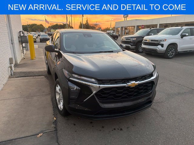 Used 2024 Chevrolet Trax LS w/ LS Convenience Package FWD image 6