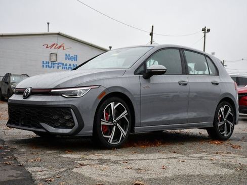 New 2026 Volkswagen GTI SE image 3