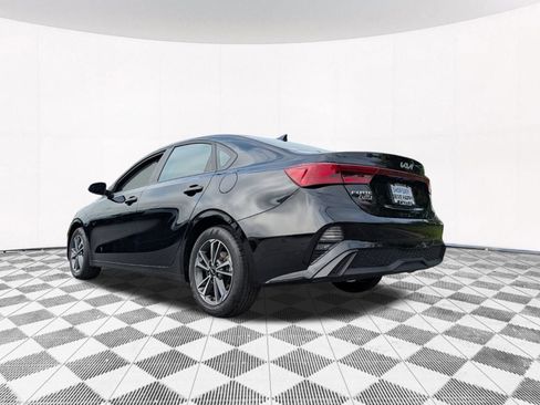 Used 2024 Kia Forte LXS w/ LXS Technology Package FWD image 11