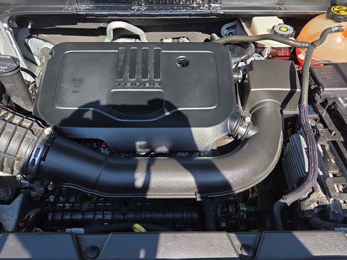 Used 2023 GMC Acadia SLT w/ Elevation Edition image 26