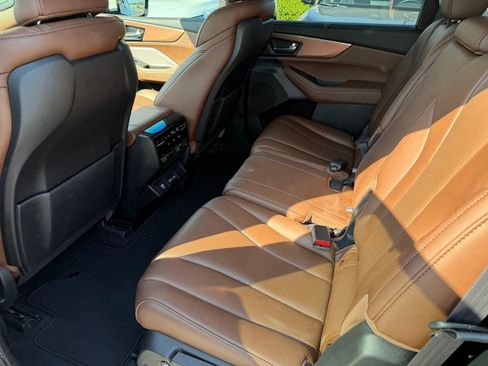 Certified 2024 Acura MDX FWD w/ Technology Package image 3