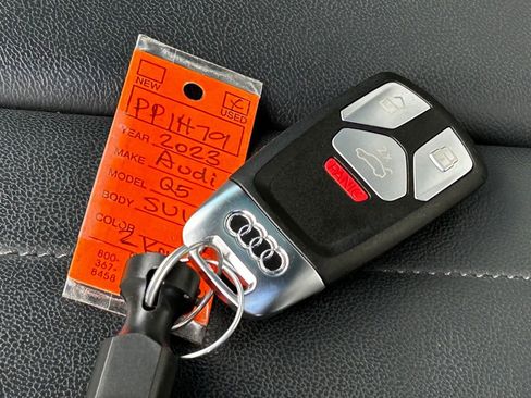 Used 2023 Audi Q5 2.0T Premium w/ Convenience Package image 54