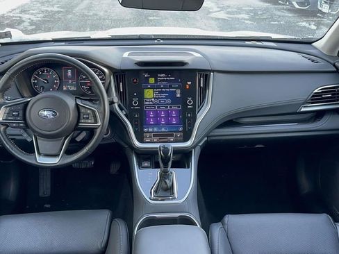 Used 2022 Subaru Outback Limited image 11