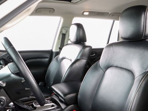 Used 2024 INFINITI QX80 Luxe image 26