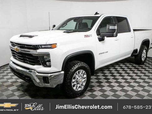 Used 2024 Chevrolet Silverado 2500 LT AWD/4WD image 22