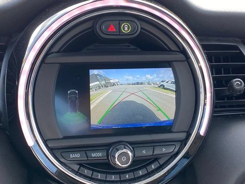 Used 2021 MINI Cooper 2-Door Hardtop FWD image 18