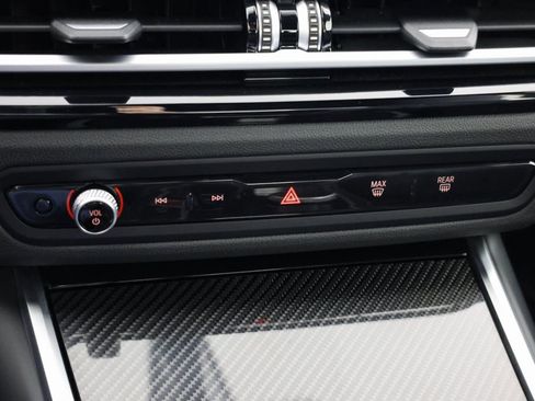 Used 2024 BMW M2 w/ Lighting Package image 31