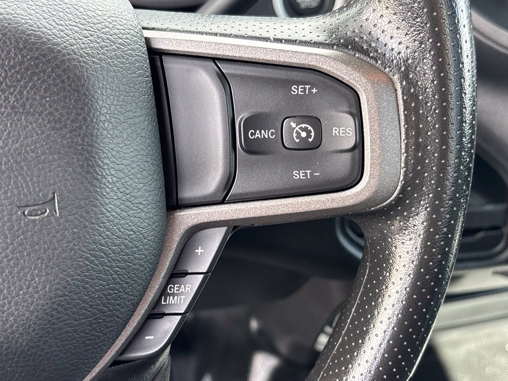 Used 2023 RAM 5500 Tradesman RWD image 16