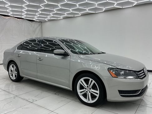 Used 2014 Volkswagen Passat 1.8T SE FWD image 7