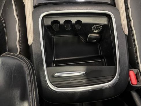 Used 2022 Chrysler Pacifica Limited FWD image 31