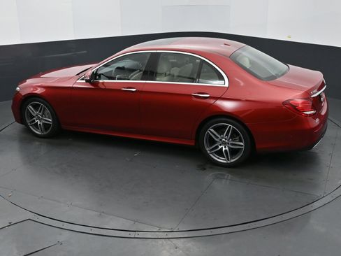 Used 2020 Mercedes-Benz E 350 Sedan image 29