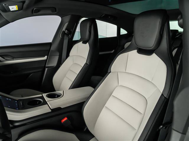 Used 2025 Porsche Taycan RWD image 5
