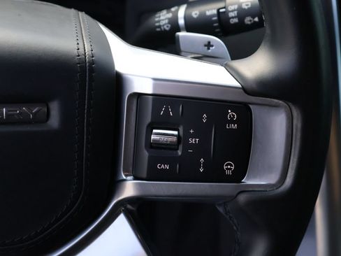 Used 2023 Land Rover Discovery Metropolitan Edition AWD/4WD image 34