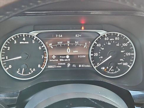 Used 2022 Nissan Pathfinder SL w/ SL Premium Package FWD image 11