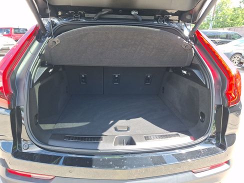 Used 2023 Cadillac XT4 Premium Luxury FWD image 36