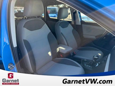 Certified 2023 Volkswagen Taos SE image 35