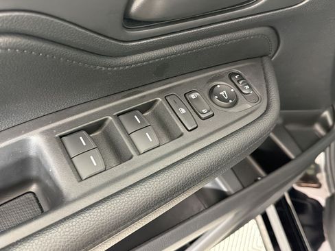Used 2025 Honda Odyssey Sport-L image 27