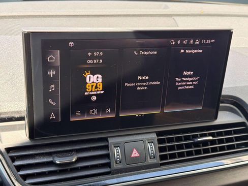 Used 2024 Audi Q5 2.0T Premium w/ Convenience Package AWD/4WD image 24