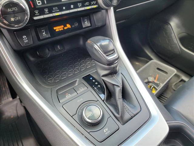 Used 2020 Toyota RAV4 XSE AWD/4WD image 12