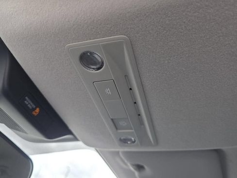 Used 2026 Nissan Kicks SV FWD image 25