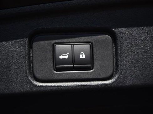 New 2025 Nissan Pathfinder SV w/ Black Appearance Package image 27