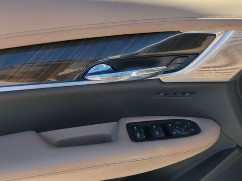 Certified 2023 Cadillac XT6 Sport w/ Platinum Package image 26