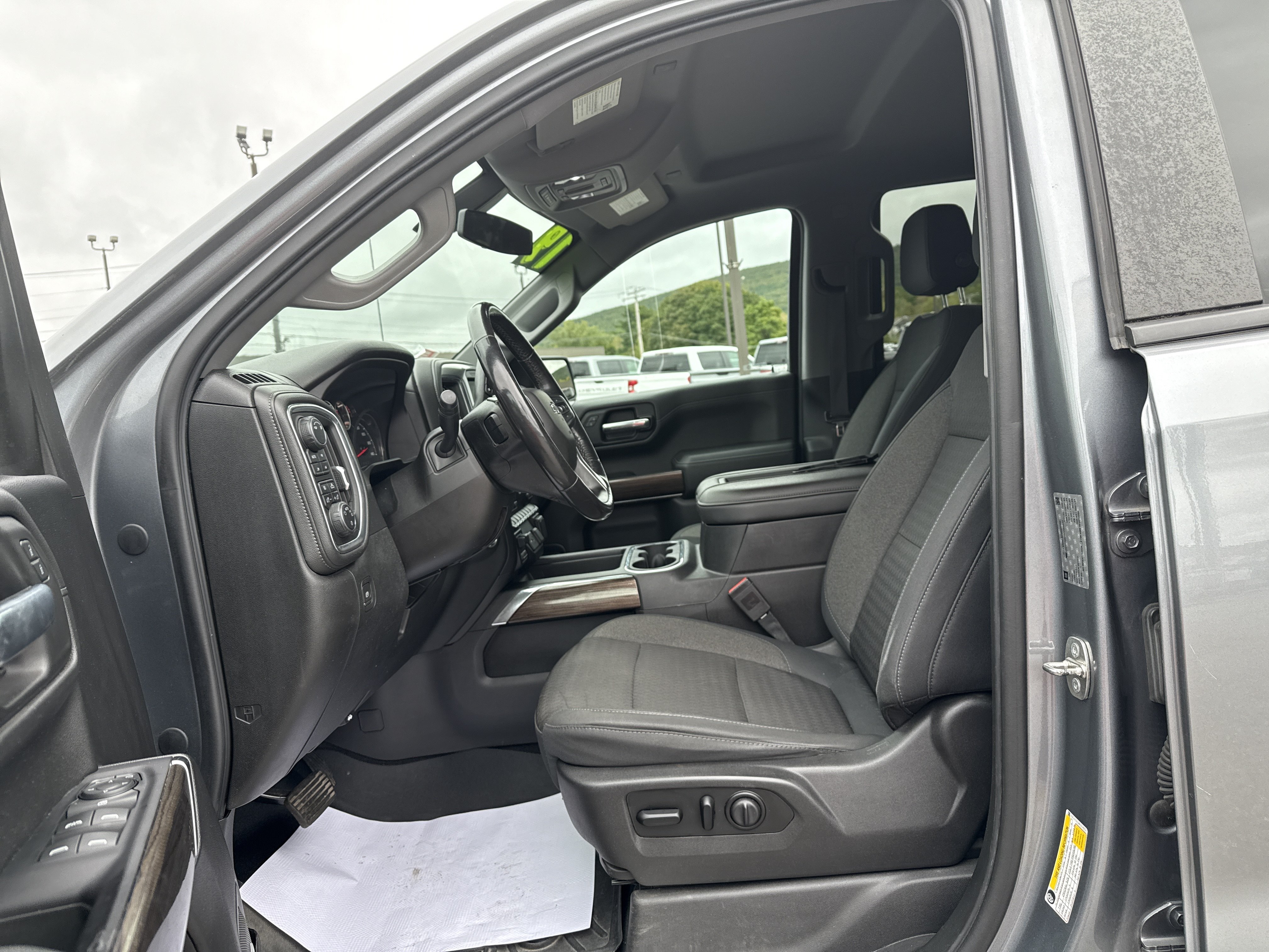 Used 2019 Chevrolet Silverado 1500 RST w/ All-Star Edition AWD/4WD image 12